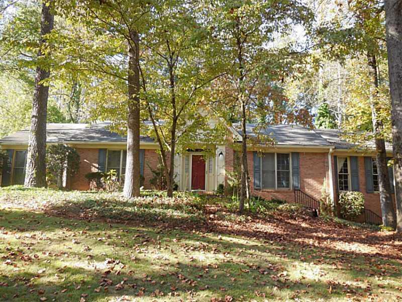 Property Photo:  6115 Courtside Drive   30092 