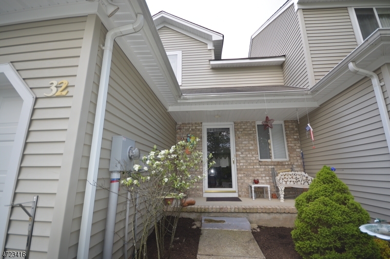 Property Photo: 32 Sweetwater Ln NJ 07419