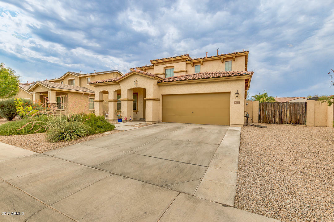 Property Photo:  1675 E Viola Street  AZ 85122 