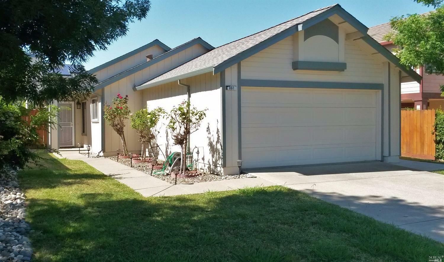 Property Photo: 861 Turquoise Street CA 95687