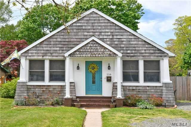 Property Photo:  116 Lincoln Avenue  NY 11782 