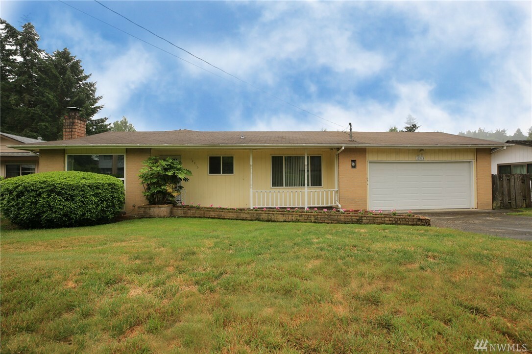 Property Photo: 12815 SE 7th Place WA 98005