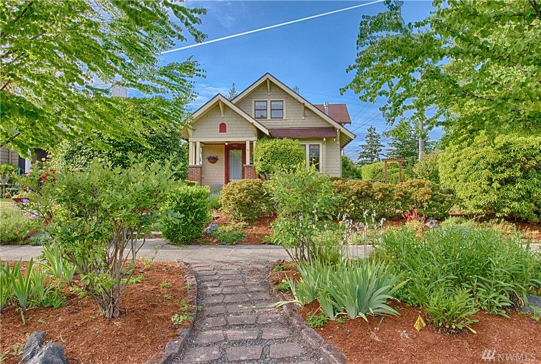 Property Photo:  4401 N 19th St  WA 98406 