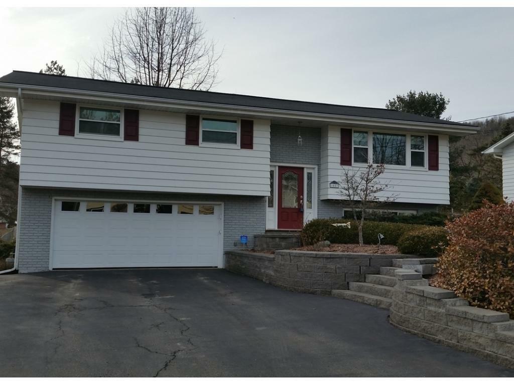Property Photo: 1027 Edgebrook Drive NY 13760