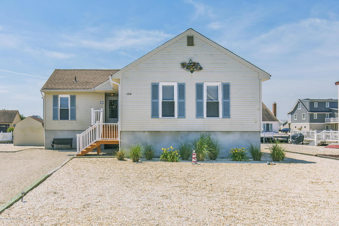 Property Photo:  124 Alan Drive  NJ 08050 
