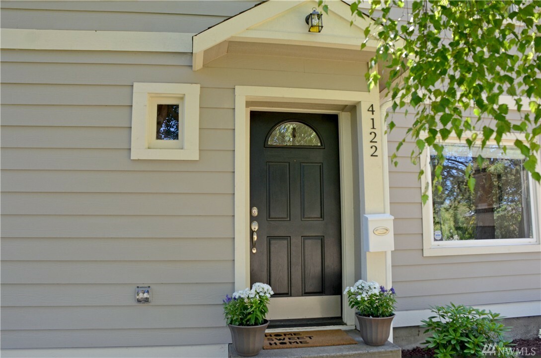 Property Photo: 4122 N 15th St WA 98406