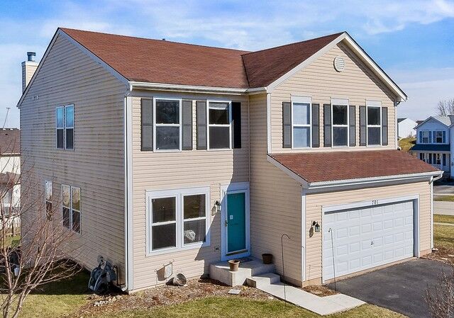 Property Photo:  701 Ridge Drive  IL 60152 