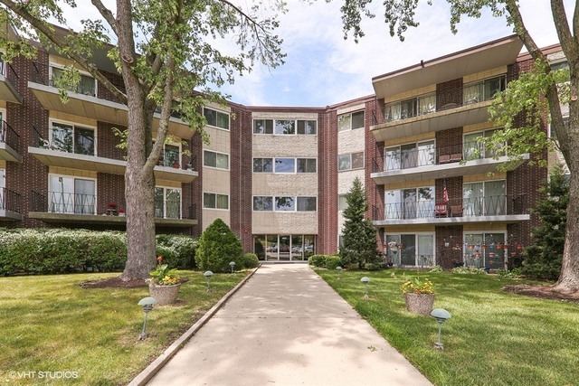 Property Photo:  5540 Walnut Avenue 24aa  IL 60515 