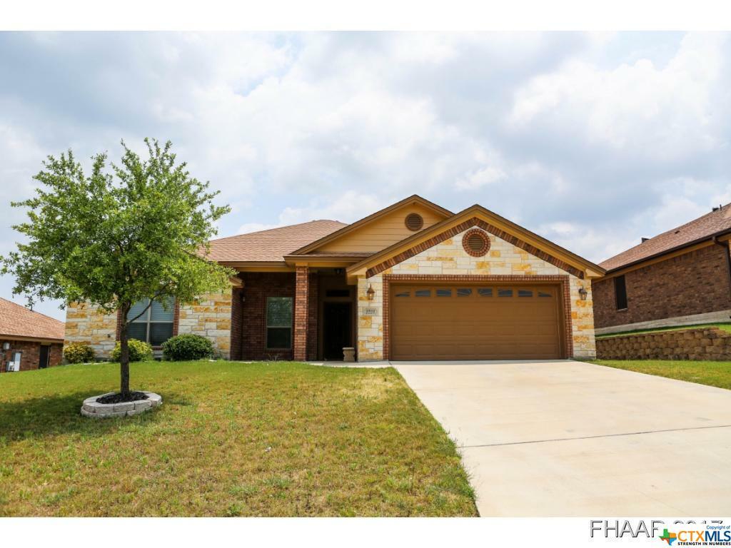 Property Photo:  2512 Boxwood Drive  TX 76548 