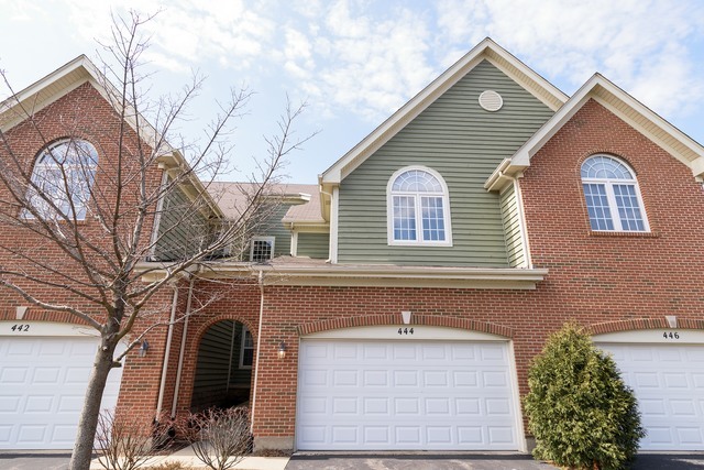 Property Photo:  444 W Fairview Circle  IL 60067 