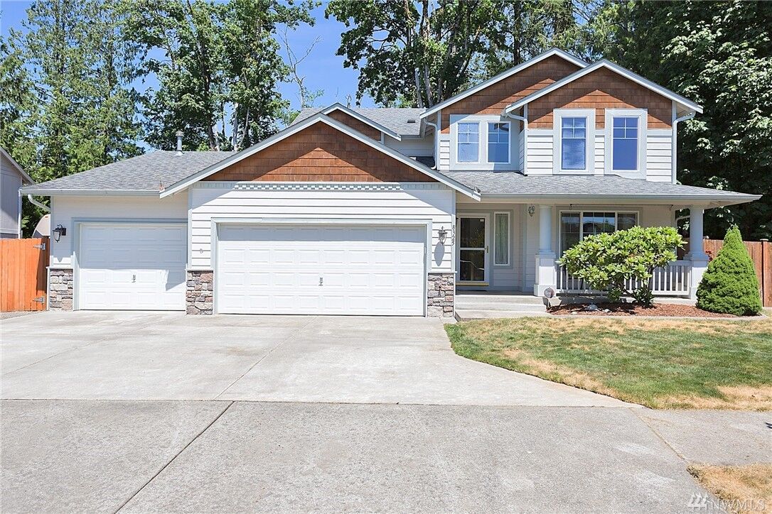 Property Photo:  8325 178th Place NE  WA 98223 