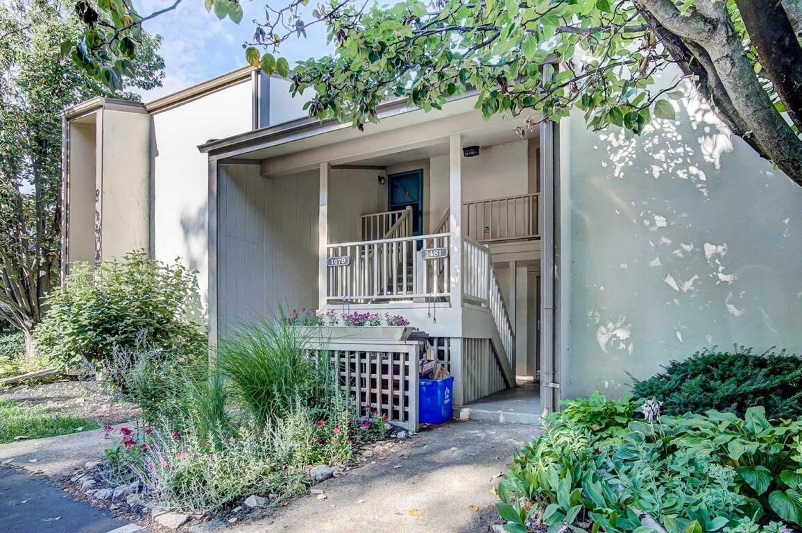 Property Photo:  1481 Cliff Court  OH 43204 