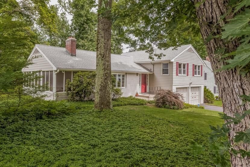 Property Photo: 7 Livingstone Road CT 06002