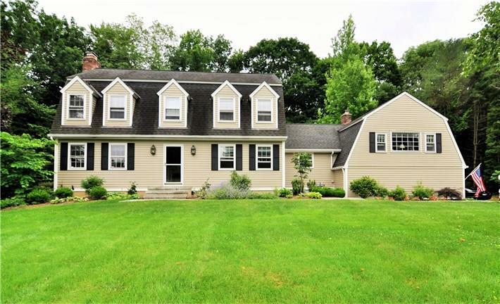 Property Photo:  10 Concord Ridge Road  CT 06470 