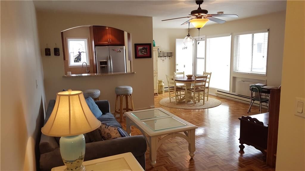 Property Photo:  120 West Walk 120  CT 06516 