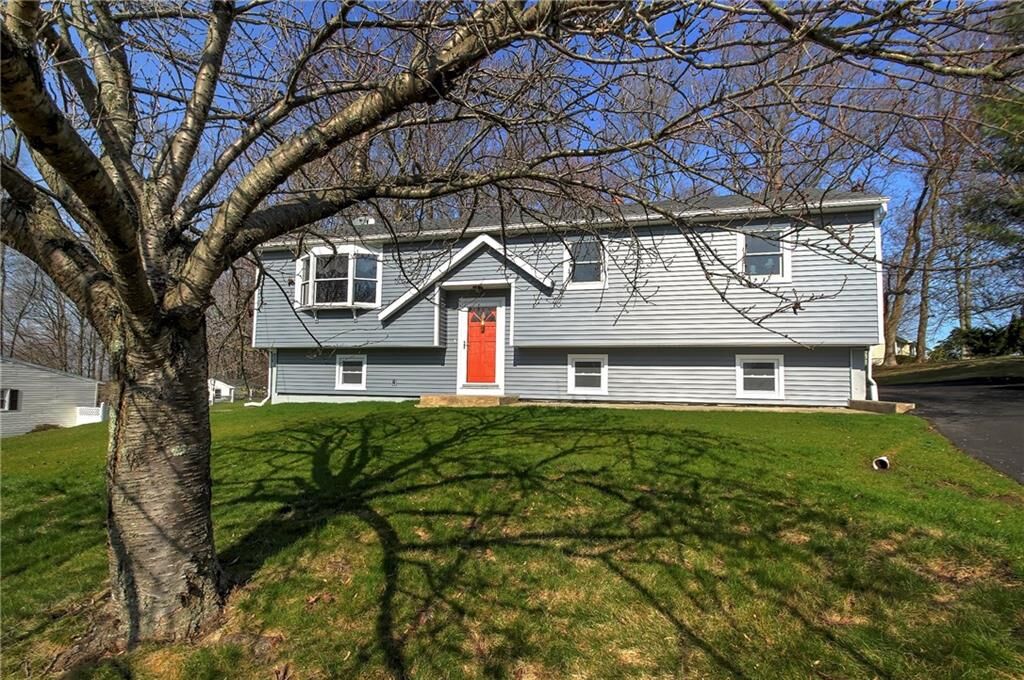 Property Photo:  246 Mary Ellen Drive  CT 06460 