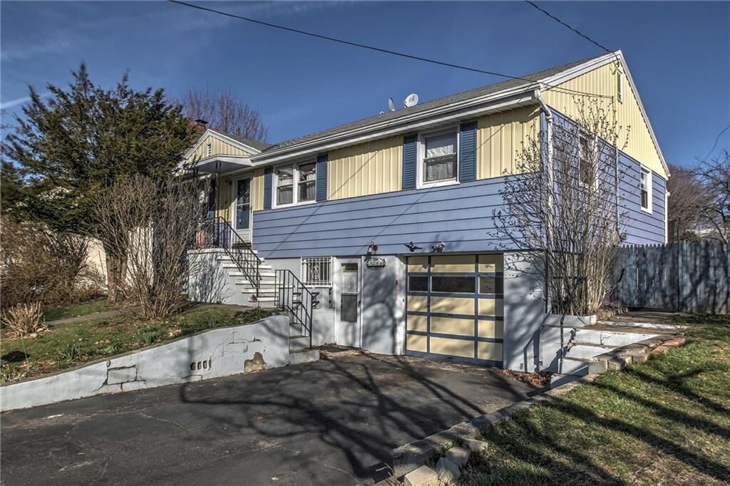 Property Photo:  3286 Old Town Road  CT 06606 