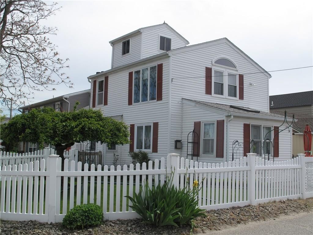 Property Photo:  4 Francis Street  CT 06460 