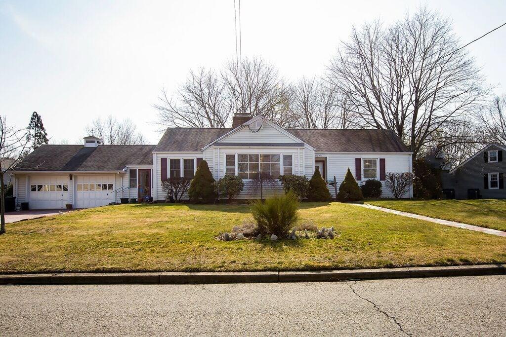 Property Photo:  69 Snug Harbor Road  CT 06460 