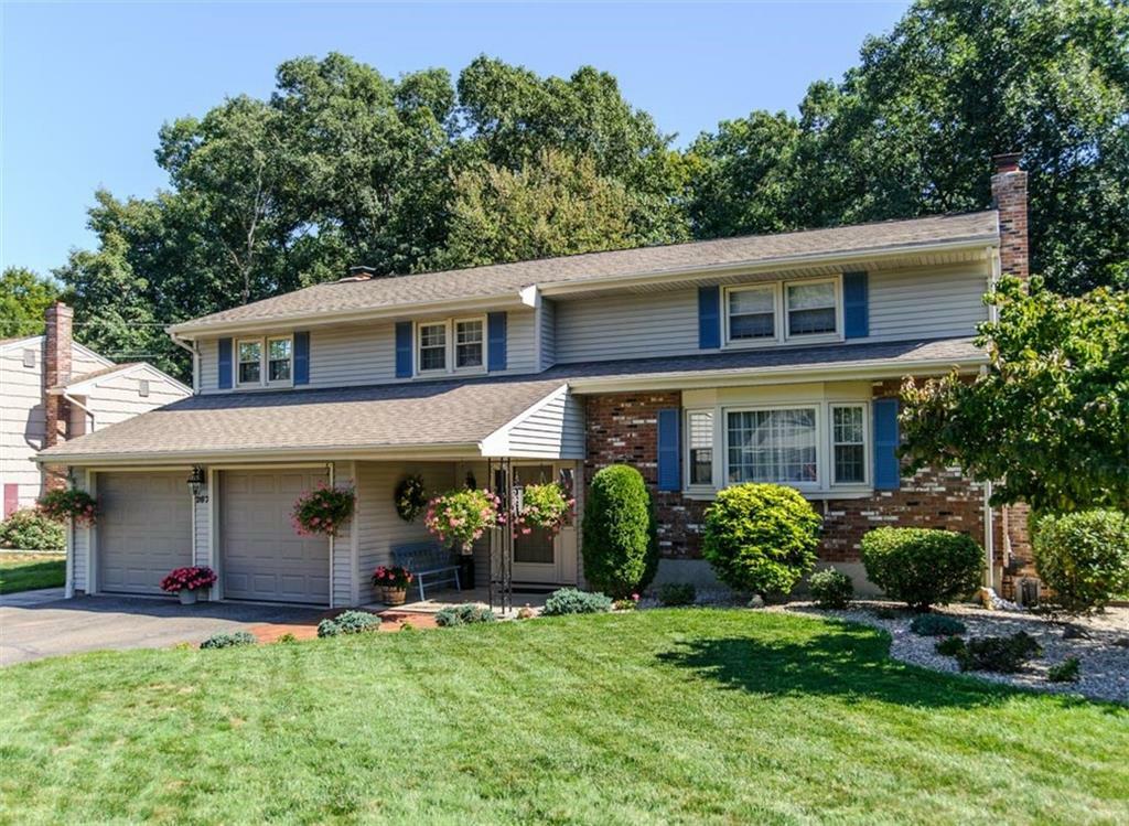 Property Photo: 267 Lamplighter Lane CT 06111
