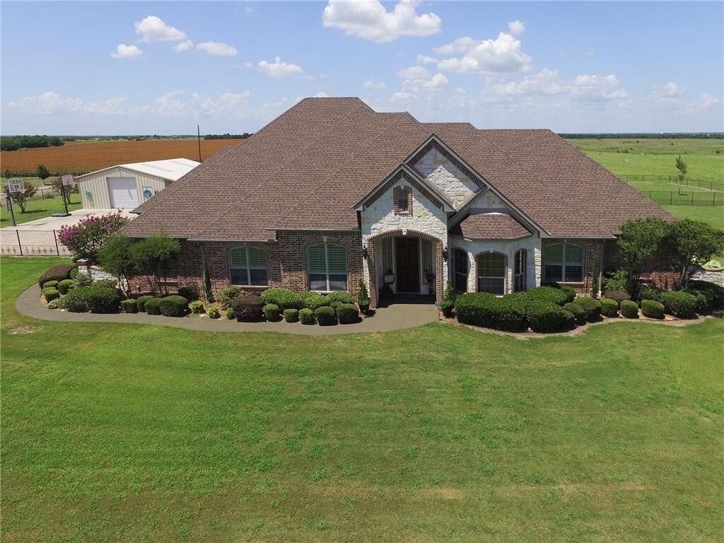 Property Photo: 5041 County Road 2656 TX 75189