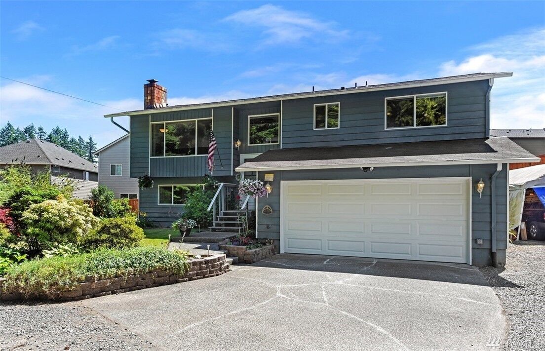 Property Photo:  1304 183rd St SE  WA 98012 