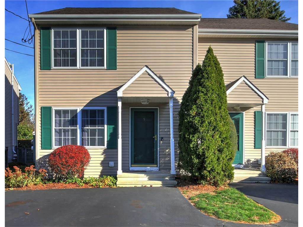 Property Photo: 40 Nash Place 3 CT 06854