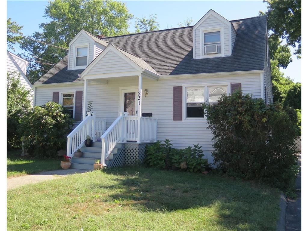 Property Photo:  231-233 Roseville Terrace  CT 06824 