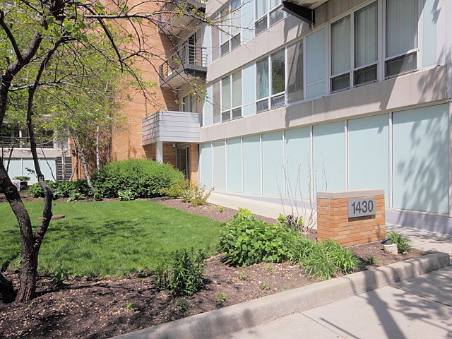 Property Photo:  1430 S Michigan Avenue 308  IL 60605 