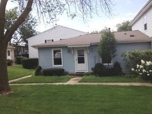 Property Photo:  316 Creekside Drive 316  IL 60061 