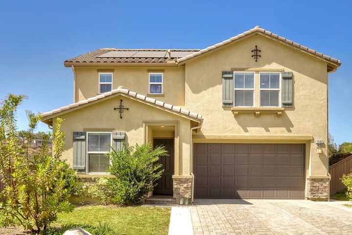 Property Photo: 1682 Via Anacapa CA 92069