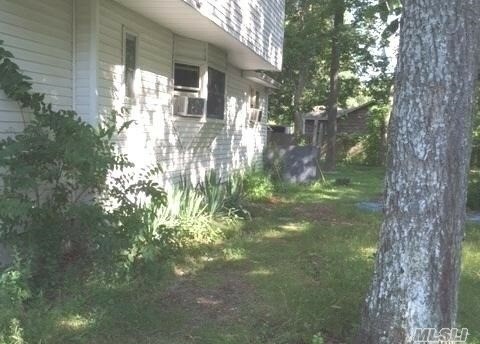 Property Photo:  272 Cedar Road  NY 11951 