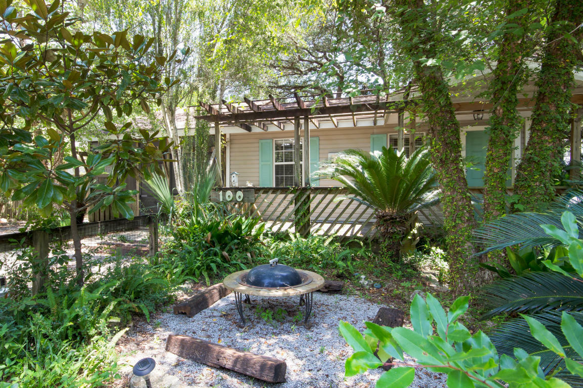 Property Photo:  100 Eccles Road  FL 32547 