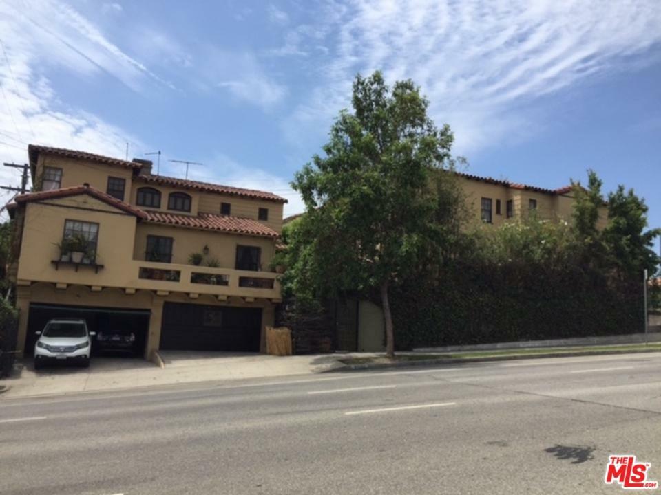 Property Photo: 1300 S Orange Dr CA 90019