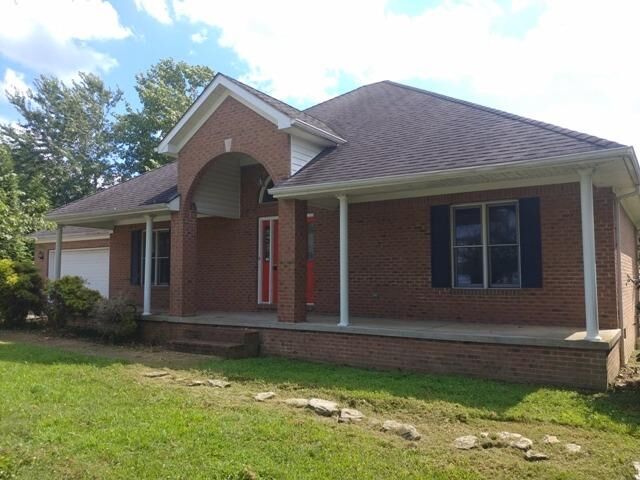 Property Photo: 224 Autumn Court KY 40403