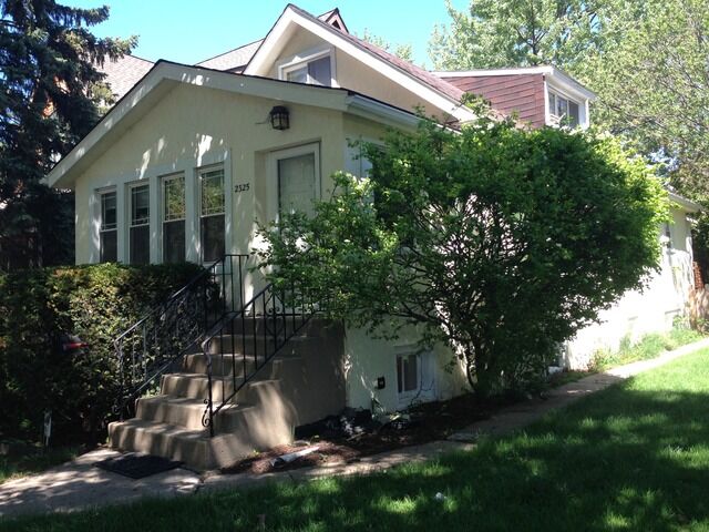Property Photo:  2325 Hastings Avenue  IL 60201 