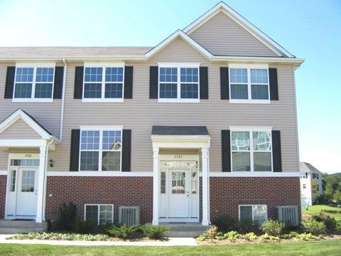 Property Photo:  3781 Bailey Road 0404  IL 60560 