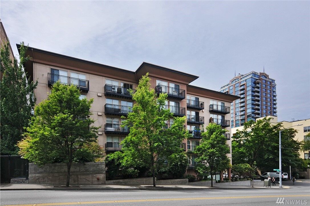 Property Photo: 1323 Boren Ave 602 WA 98101