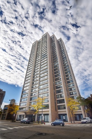 Property Photo:  1850 N Clark Street 704  IL 60614 