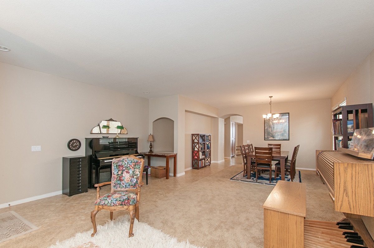 Property Photo: 1572 Loma Alta CA 92069