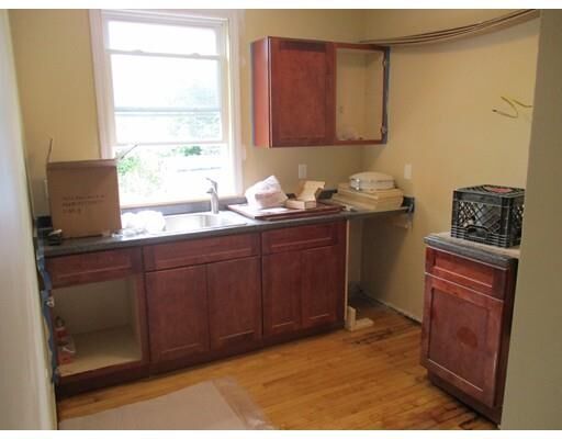Property Photo: 49 Johnson St 2F MA 01902