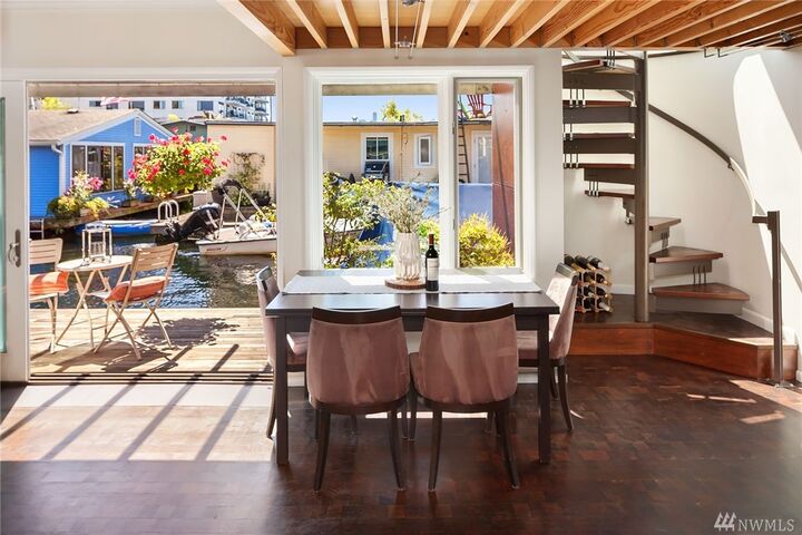 Property Photo:  2339 Fairview Ave E O  WA 98102 