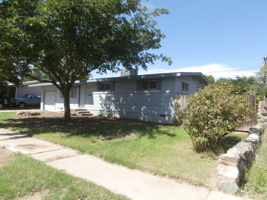 Property Photo:  122 S 11th St  AZ 86326 