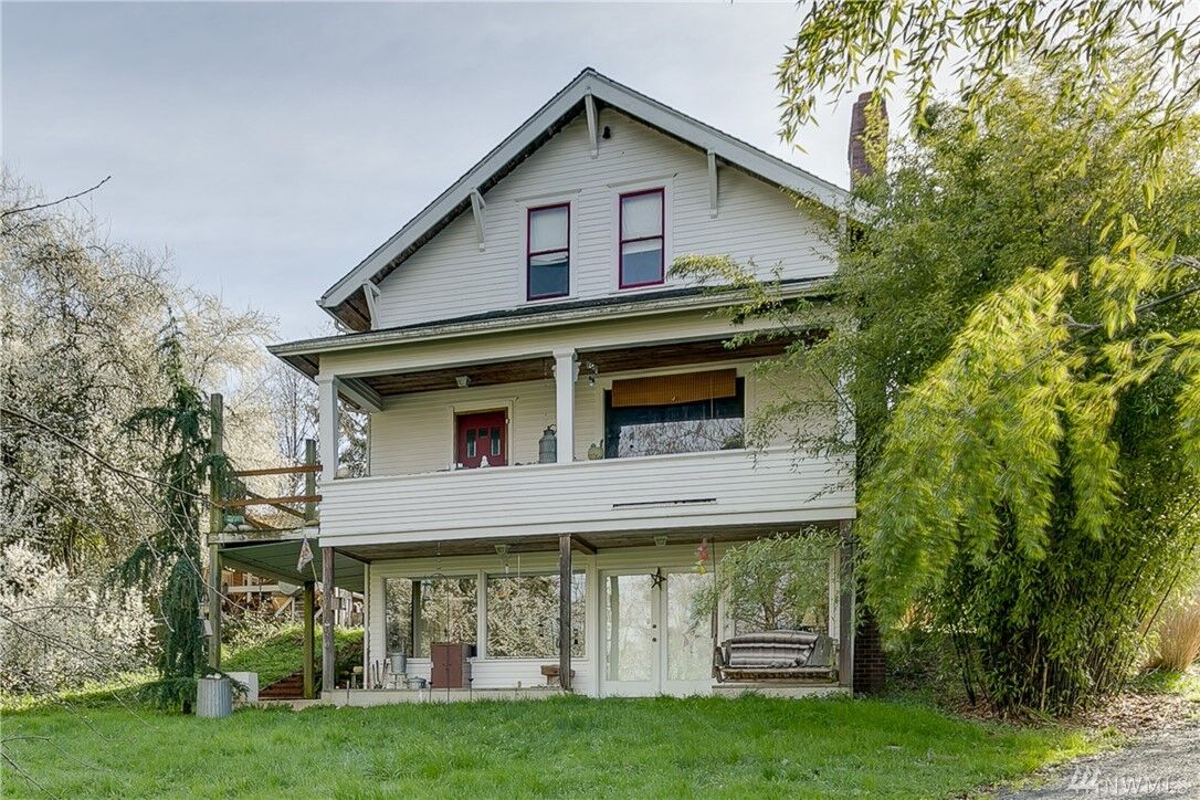 Property Photo: 4921 Fobes Rd WA 98290