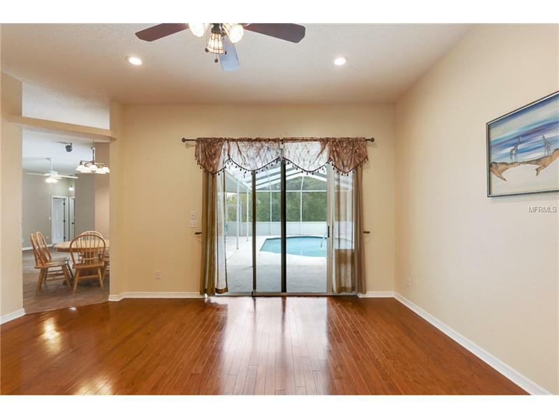 Property Photo:  1336 Distant Oaks Drive  FL 33543 