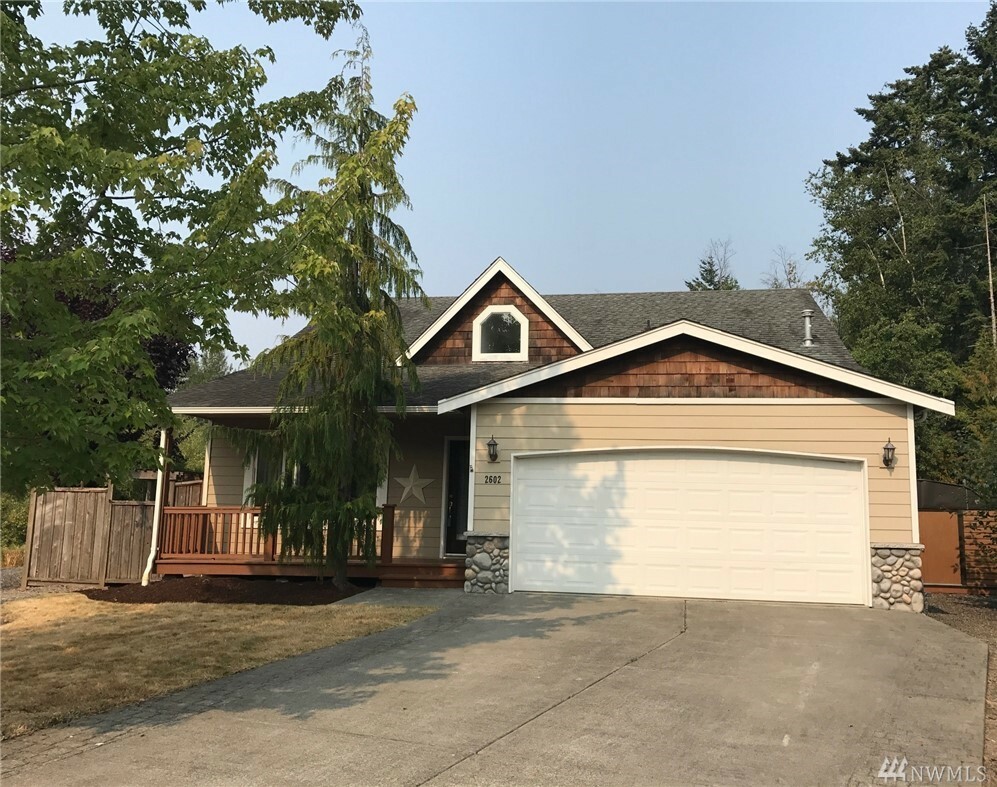 Property Photo:  2602 St. Clair Place  WA 98226 