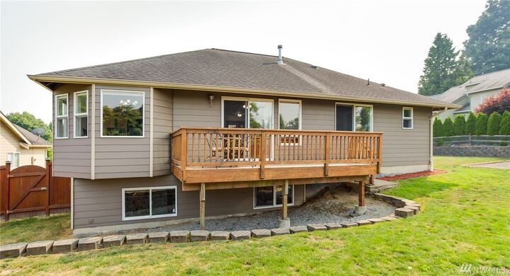 Property Photo: 6181 Glacier Place WA 98248
