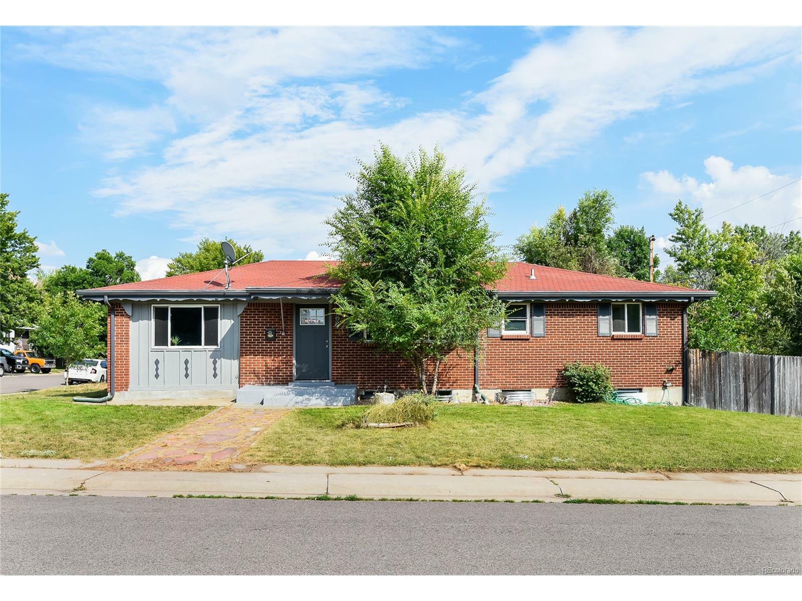 Property Photo: 8482 Norwich Street CO 80031