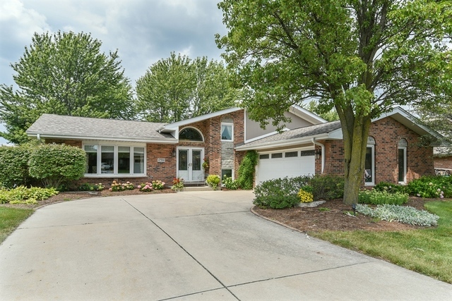 Property Photo:  17550 Iroquois Trce  IL 60477 