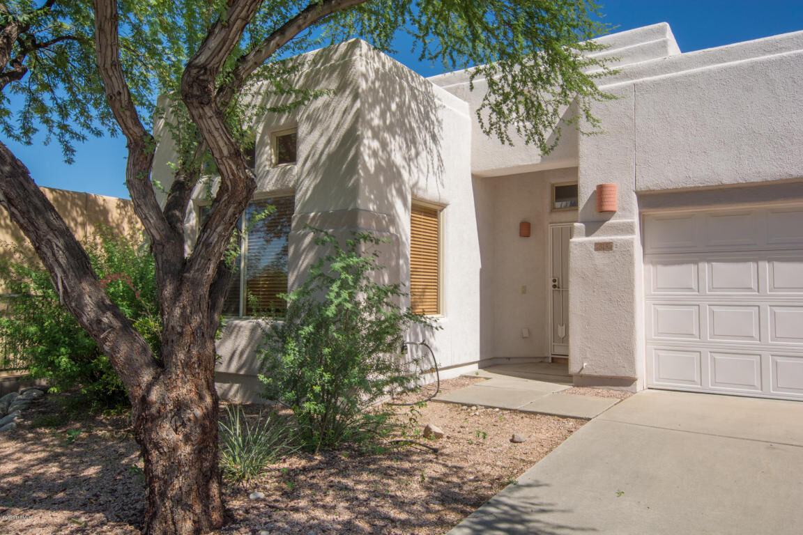 Property Photo:  315 E Camino Lomas  AZ 85704 
